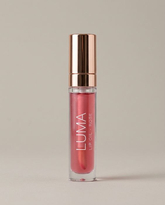 LUMA concept: the plain packshot every image here was made from