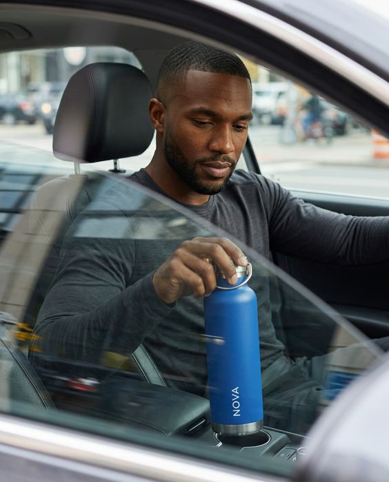 NOVA concept brand, insulated bottle: The commute